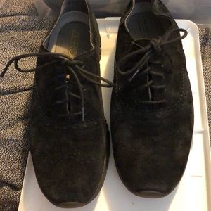 Black suede zerogrand shoes